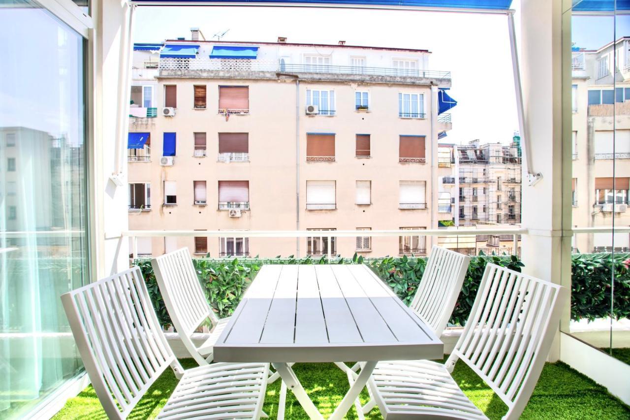 Luxurious 2 Bedrooms Apartment, 30 Meter From Leilighet *